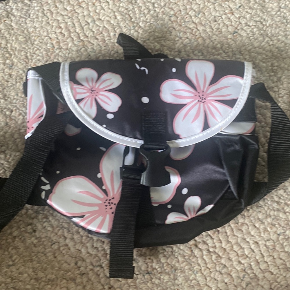 Eastsport Nylon Cross Over Flower Bag –  Been Used – Black/Pink/White